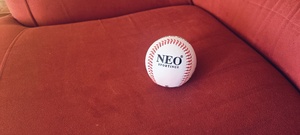 Mahaplay Ballons de baseball haute performance et longue durée pour les jeux et tournois d'entraînement-Gaucher/Droitier 12pc Pack - Product Image 3