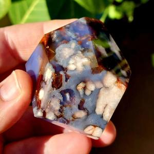 Vente en gros de pierres de guérison en agate bleue de style bohème naturel de haute qualité, sculptées en forme libre, tendance mode - Product Image 2