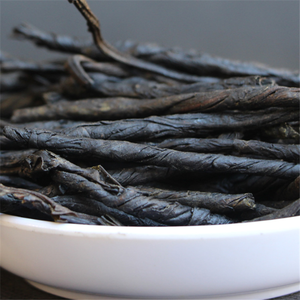 Tè Naturale Salutare e Dimagrante, Tè alle Erbe Kuding Amaro a Foglia Lunga, Ilex Kudingcha a Foglia Larga, Confezione in Scatola/Tazza, Qualità Superiore - Product Image 6