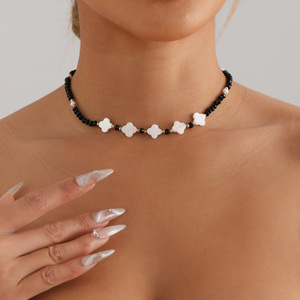 Fresh Fashion Style Colorful <b>Flower</b> White Mother-of-Pearl Handmade Beaded Necklace Crystal Niche Rice Beads Simple Collarbone - Product Image 3