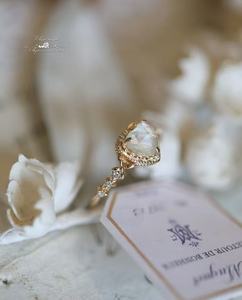 Gestern Ayer soñó con un resplandor encantador como un sueño, anillo de lujo de luz de collage de cristal blanco de concha de color natural - Product Image 3