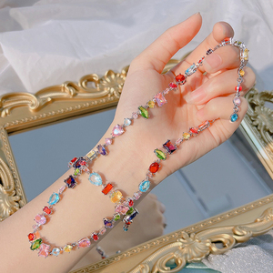 Set di Gioielli da Donna alla Moda con Bracciale di Perline in Cristallo Quadrato Color Caramella, Collana Arcobaleno e Orecchini Pendenti in Acciaio Inossidabile - Product Image 2