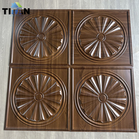 Dalles de Plafond Blanc 24X 24 Dalles de Plafond Plastique Noir Lambri Paneles Para Techos Pvc Plafond Design pour Décoration de Magasin