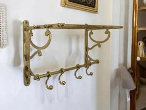 Toallero de Latón Macizo Vintage con Estante de Almacenamiento y Múltiples Ganchos, Organizador de Baño Montado en la Pared para Hogar Moderno - Product Image 2