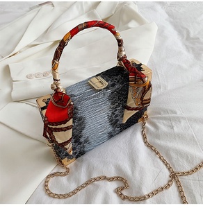 por mayor cadena de cuero de la pu caja cuadrada forma bandolera pequeños bolsos de señora bolso de piel de serpiente - Product Image 5