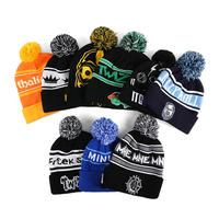 Quantité minimale de commande 15 pièces personnalisé Beanie fabricants hommes tricoté Jacquard Toque plié surdimensionné pompon Bobble Beanie chapeau pour équipe de Club de sport