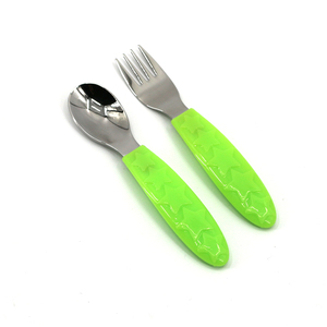 <span class=keywords><strong>Numnum</strong></span> Bébé Cuillères Ensemble 2pc Boîte En Plastique Emballage En Acier Inoxydable Bébé <span class=keywords><strong>Cuillère</strong></span> et Fourchette Ensemble - Product Image 1