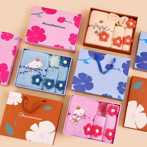 Set di <span class=keywords><strong>asciugamani</strong></span> in pile corallo per adolescenti, con motivo girasole e bordi rifiniti, tre pezzi, morbidi e assorbenti, ideali come regali aziendali per ragazze, set regalo aziendale. - Product Image 2