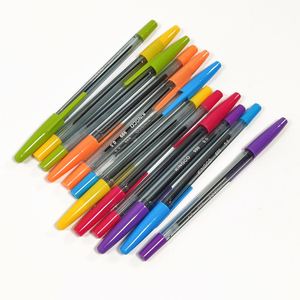 Le fabricant fournit des stylos à bille de 0,5 mm avec recharge en plastique et capuchon, disponibles en 6 couleurs. - Product Image 2