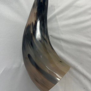 Coudes à boire vikings faits main de haute qualité, biologiques, avec sculptures religieuses d'animaux (dragon, loup) – Cadeau de mariage - Product Image 1