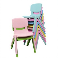 Ensemble scolaire pas cher pour les enfants de maternelle, mobilier de classe, tables et chaises en plastique, design moderne, utilisation dans le salon