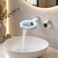 Robinet de lavabo mural en acier inoxydable avec affichage numérique de la température, cascade et cartouche en céramique pour projets hôteliers et villas