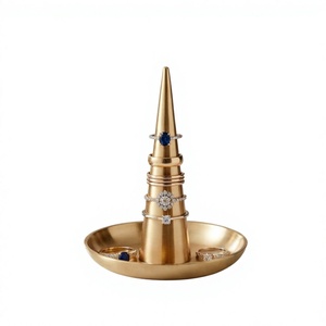 Support à anneaux en forme de cône doré avec base en marbre, présentoir à bijoux pour bagues et boucles d'oreilles, support décoratif pour bagues de mariage - Product Image 1