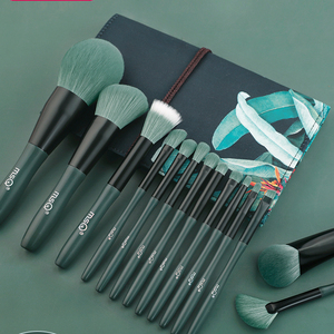 Ensemble de pinceaux de maquillage professionnels végétaliens pour les yeux et le visage, 14 pièces, pinceaux de maquillage de haute qualité, style éventail - Product Image 1