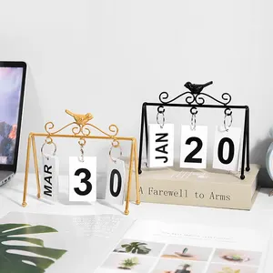 Wholesale Office Home Fashion Luxury Ornaments Desk Table Flip Calendar with Metal Stand