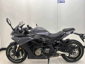 Motos <span class=keywords><strong>d</strong></span>'<span class=keywords><strong>occasion</strong></span> QJ MOTOR SRK600 Sportives 600cc à essence, Motos <span class=keywords><strong>de</strong></span> route, État impeccable, Esthétique haut <span class=keywords><strong>de</strong></span> gamme - Product Image 2