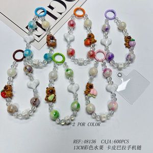 Ciondolo per cellulare Capibara colorato con frutta, 13 cm, con perline a forma di orsetto per decorazione telefono - Product Image 3