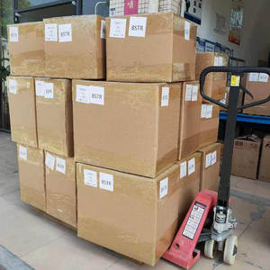 Surtido de Snacks Exóticos de Gran Venta al por Mayor: Comida China, Navideña de EE. UU. y Patatas Fritas Japonesas - Product Image 3