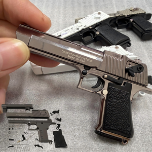 Portachiavi in Metallo a Forma di Pistola <span class=keywords><strong>Desert</strong></span> <span class=keywords><strong>Eagle</strong></span> Mini 9cm Smontabile con Logo Personalizzato e Proiettili - Product Image 1