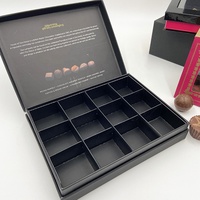 Emballage personnalisé pour boîte de chocolat avec poignée, pelliculage mat, matériaux recyclés, logo personnalisé, poids personnalisés