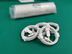 สายดาต้า USB-C แบบ PD 12W พร้อมฟอยล์ป้องกันสัญญาณรบกวน ความยาว 1 เมตร สำหรับ <span class=keywords><strong>iPhone</strong></span> 14/13/12/<span class=keywords><strong>11</strong></span>/<span class=keywords><strong>8</strong></span>/7/6/RS/Xs รองรับการชาร์จเร็ว - Product Image 5