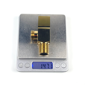 Vannes <span class=keywords><strong>d</strong></span>'<span class=keywords><strong>angle</strong></span> en laiton plaqué titane pour l'alimentation manuelle en eau dans les salles de bain et les cuisines OEM peuvent être personnalisées pour un usage général - Product Image 6