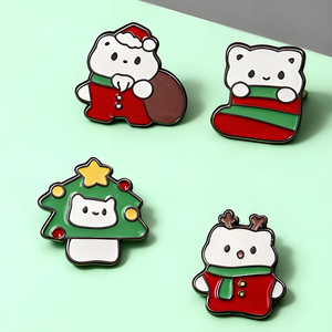 Bán Buôn Pins Tùy Chỉnh Dễ Thương Giáng Sinh Ve Áo <span class=keywords><strong>Pin</strong></span> Mạ Vàng Kim Loại Kẽm Hợp Kim Anime Mềm Men Quà Tặng Giáng Sinh - Product Image 5