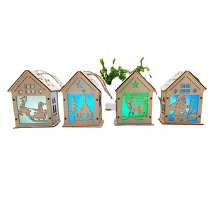 Ornement de Noël en bois découpé au laser, décoration suspendue avec lumières colorées pour sapin de Noël - Product Image 5