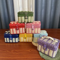Hotselling handgemaakte souvenir rotan geweven opberg picknickmand cadeaudoos voor bruiloft en huisdecoratie, tweekleurig