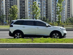<span class=keywords><strong>Peugeot</strong></span> <span class=keywords><strong>5008</strong></span> 380THP Elite 2017, SUV Familiare Spazioso a 7 Posti, 1.8T Turbo, Euro VI, Guida a Sinistra - Product Image 1