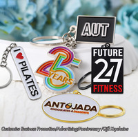 Porte-clés personnalisé avec logo d'entreprise, porte-clés en émail avec lettres, porte-clés en alliage de zinc, cadeau souvenir, vente en gros