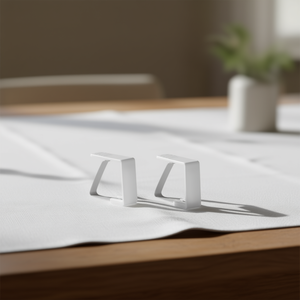 Clips para mantel, paquete de 4, Metaltex, plástico blanco con agarre de goma para manteles y ropa de cama - Product Image 3