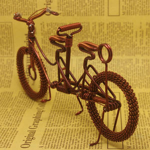 Modèle <span class=keywords><strong>de</strong></span> vélo à deux places en forme <span class=keywords><strong>de</strong></span> <span class=keywords><strong>roue</strong></span> <span class=keywords><strong>de</strong></span> fleurs créative faite à la main, décoration en fil d'aluminium, cadeau - Product Image 3