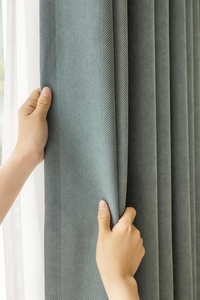 Rideaux en chenille bleu clair S-Wave, finition de qualité supérieure, toucher doux, occultation élevée, isolation thermique et texture exquise et délicate - Product Image 2