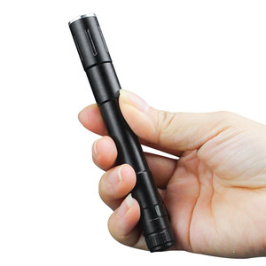 DaskFire Mini lampe torche zoom LED en alliage d'aluminium avec clip stylo portable pour l'extérieur - Product Image 3