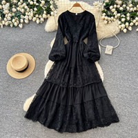 Robe en jean élégante pour femme, col en V, manches longues, patchwork de dentelle, à volants, longueur cheville, pour les vacances et le quotidien