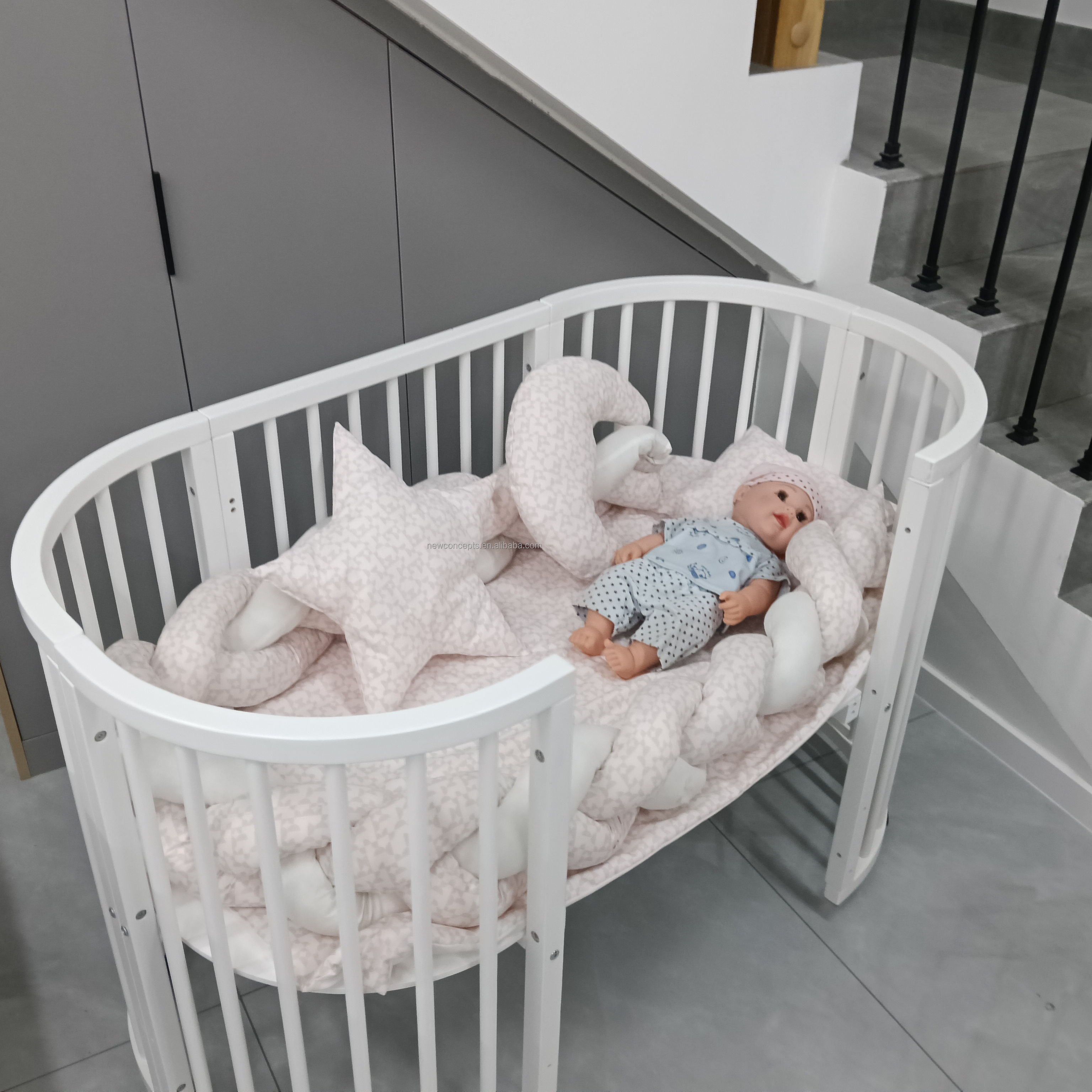 HOT Luxury Baby Crib Luxury Baby Crib High Quality Made Of