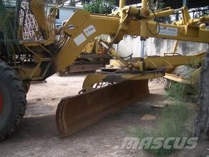 Niveleuse à roues Komatsu 705 d'occasion du Japon, modèle 2020, avec 0-2000 heures de fonctionnement, bon état, inspection vidéo, poids de 55000 kg - Product Image 5