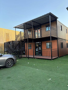 Casa Container Espandibile Contemporanea da 20 Piedi in Pannelli Sandwich d'Acciaio, Spazio Abitativo Mobile con Terrazza sul Tetto - Product Image 6