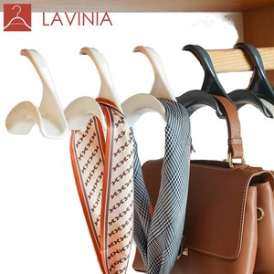 Organisateur de vêtements Lavinia : Crochet mural en plastique polygone pour sacs à main, chapeaux et foulards, avec support de rangement pour armoire - Product Image 1