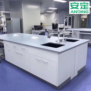 Mesa de Trabajo de Laboratorio Central de Acero Completo con Superficie Epoxi, Diseño Industrial para Uso en Laboratorios Escolares - Product Image 4