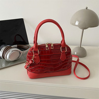 Nouveautés : Sac à main tendance et élégant en cuir PU pour filles, sac à bandoulière de créateur pour femmes