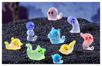 En vrac Halloween lumineux brillant foncé Mini 3D mignon Miniature résine fantôme Figurine fabricant Surprise aveugle sac petits jouets