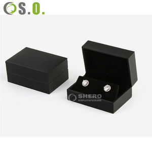 Boîte d'emballage de bijoux de luxe en cuir PU vert pour pendentif et bague de mariage, avec logo personnalisé par marquage à chaud - Product Image 4