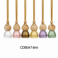 Bouteille vide de diffuseur de parfum pour voiture de 8 ml, colorée, suspendue, givrée, avec bouchon à vis en bois