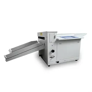 Mesin Kertas lipatan otomatis mesin creasing dan perforasi untuk kertas kerajinan