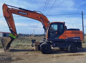 Excavatrice sur pneus Doosan DX210W d'occasion de haute qualité, excavatrice sur pneus d'occasion Doosan DX210W avec pneus usagés - Product Image 5