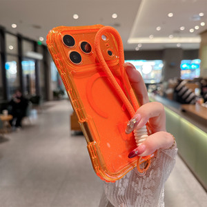 เคสโทรศัพท์ BEAUTYLINE 3 in 1 รุ่นรูเล็ก ดีไซน์ใหม่ แม่เหล็กกันกระแทก โปร่งใส ประกายวิบวับ สำหรับ iPhone 17 Pro Max - Product Image 3