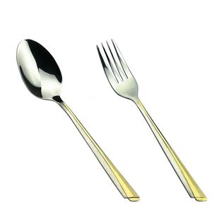 Ensemble de couverts en acier inoxydable de haute qualité avec motif laser doré, cuillères et fourchettes, idéal pour cadeaux et fêtes - Product Image 1