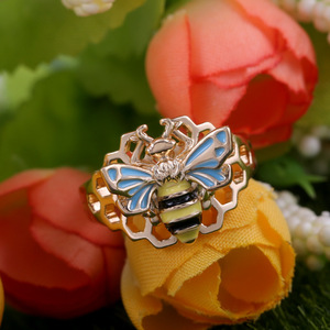 Anello Creativo a Nido d'Ape con Design Geometrico a Insetto, Regolabile, in Lega, Stile Gioiello, Idea Regalo - Product Image 2